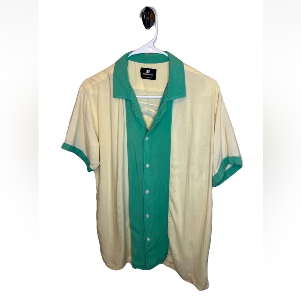 Standard Issue Mens Yellow Green Galaxy Short Sleeve Button-Down Size S EUC - Picture 3 of 6